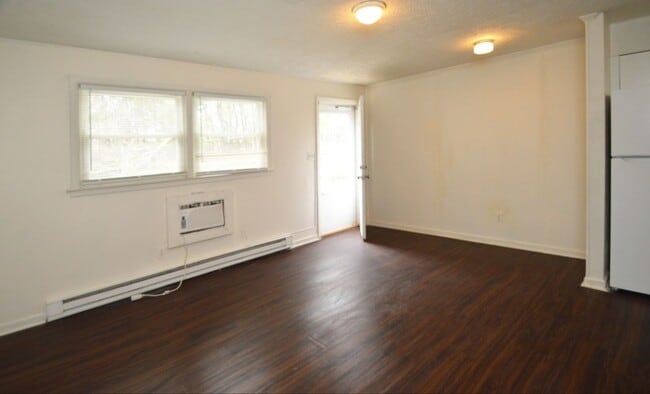 Building Photo - 16 Rainbow Forest Dr