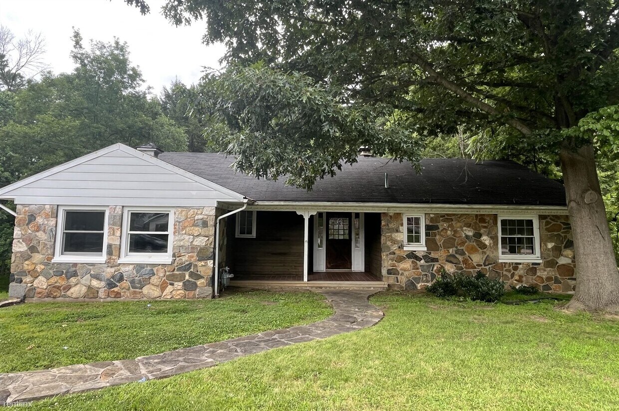 Foto principal - 3 br, 2 bath House - 509 Capitol Trail