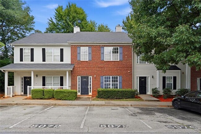 Building Photo - 5072 Leeshire Trace
