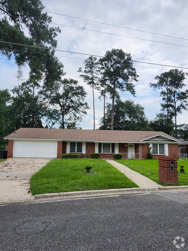 Building Photo - 422 Gaither Dr