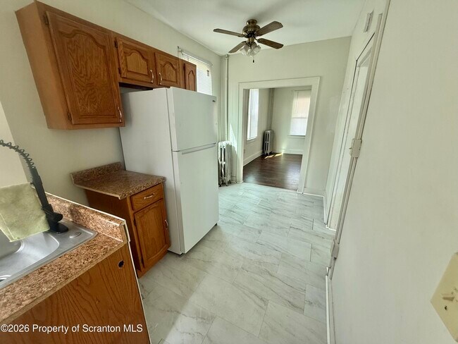 Building Photo - 301 Main St