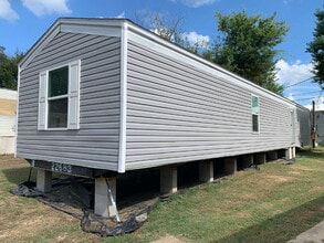 Building Photo - 3000 Poplar St