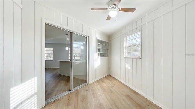 Foto del edificio - 201 Fern Ct