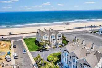 Building Photo - 152 Ocean Blvd N