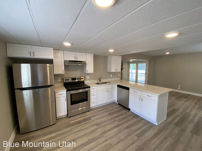 Foto del edificio - 3 br, 1 bath House - 161 S Park St