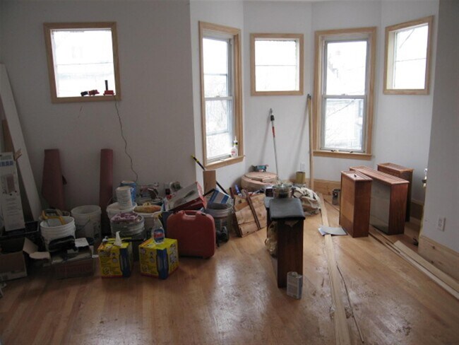 Building Photo - 8 Gilman Ter