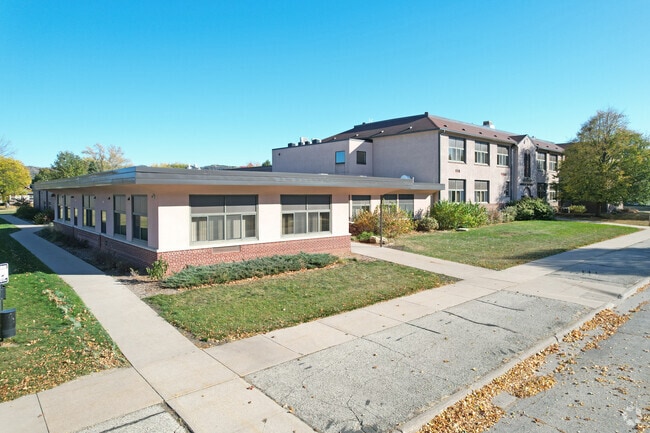 Roosevelt School Apartments photo'