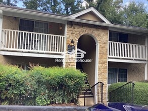 Building Photo - 3120 7 Pines Ct NW