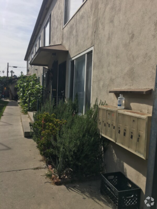 Koreatown Apartments under 2,050 Los Angeles, CA 392 Rentals