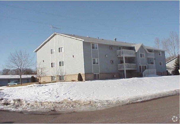 Building Photo - 22874 Poppy St