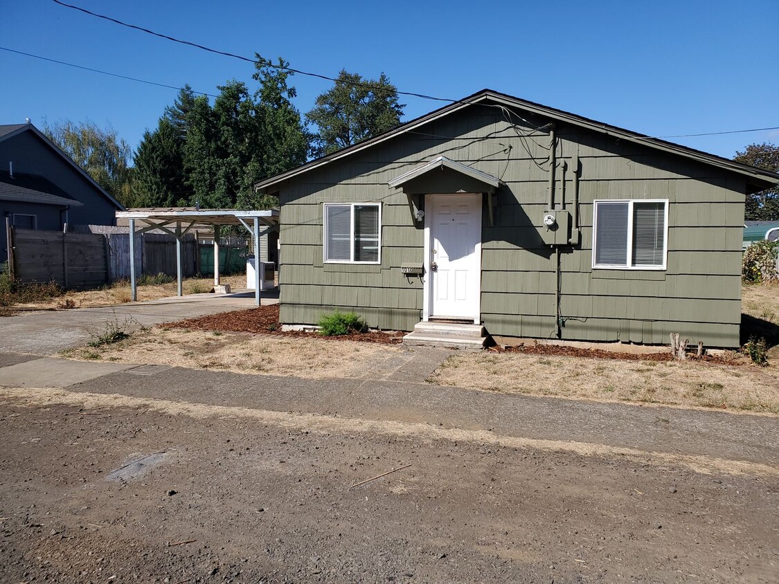 1010 14th Ave, Sweet Home, OR 97386 House Rental in Sweet Home, OR