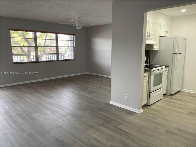 Building Photo - 300 SW 134th Way