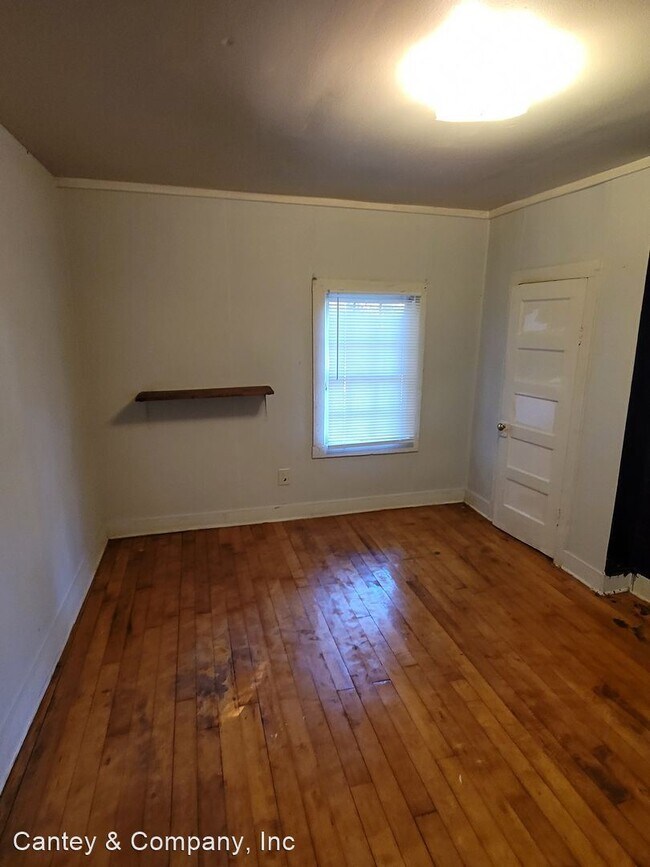 Building Photo - 1 br, 1 bath House - 820 Crest Street
