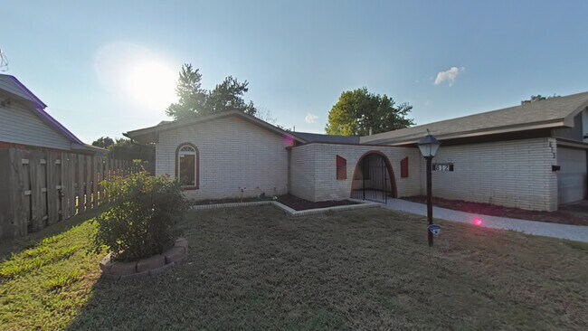 Building Photo - 812 NW 50th St