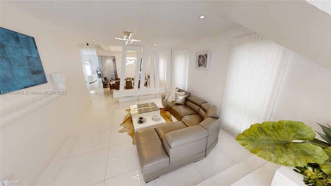 Foto del edificio - 5 br, 6.5 bath House - 8286 NW 33rd Ter