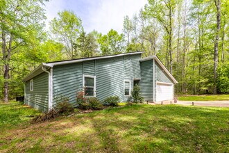 Building Photo - 179 N Paraham Rd