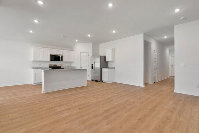 Foto del edificio - Brand-New 4 Bedroom Home in Prairie Grove! Move-in Ready! FENCE INCLUDED!