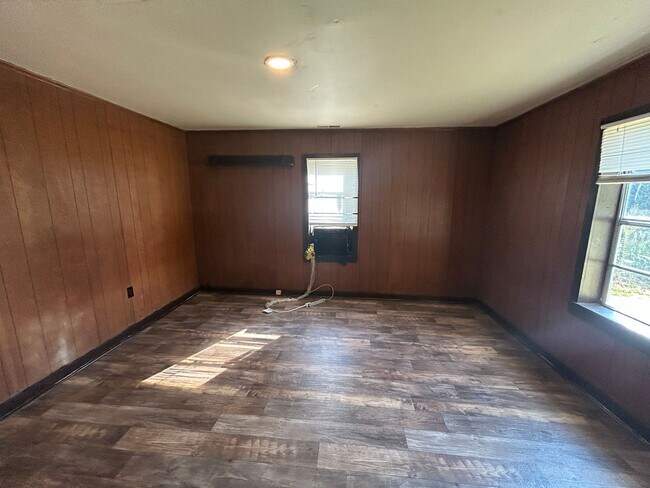 Foto del edificio - 1977 Fulton Rd