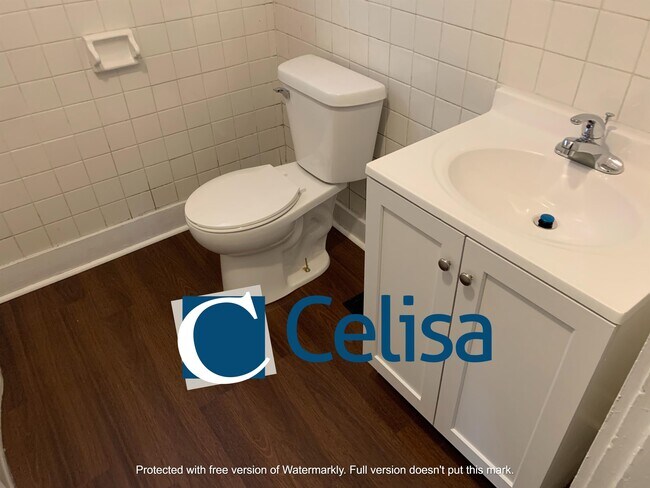 Foto del edificio - 7220 Ideal Ave