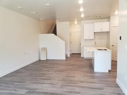 Building Photo - Azalea Townhomes Poolside Living 3 Bed 2.5...