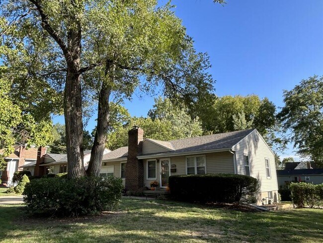 Foto del edificio - 6321 W 57th Terrace