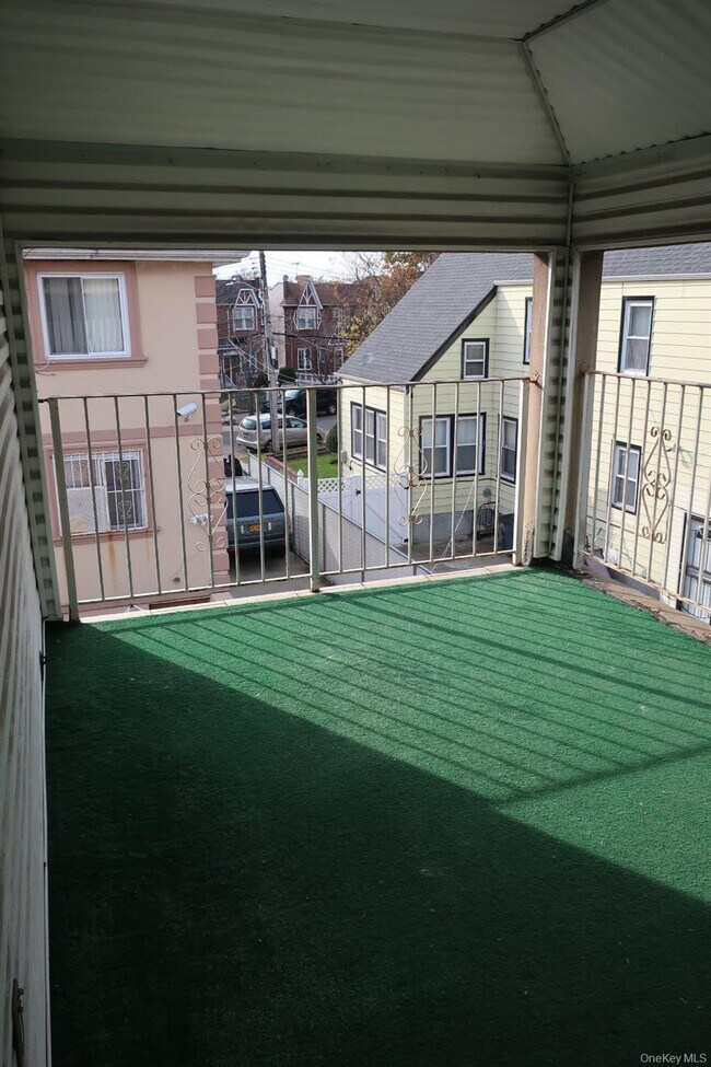 Foto del edificio - 13744 Thurston St