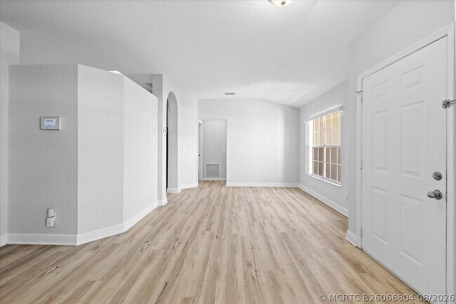 Foto del edificio - 2385 SW Neal Rd