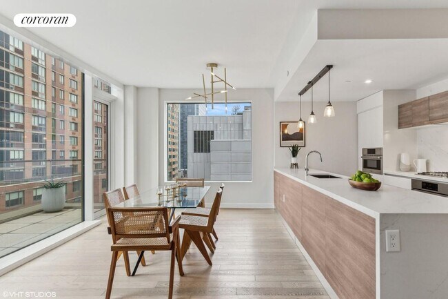 Foto del edificio - 505 W 43rd St