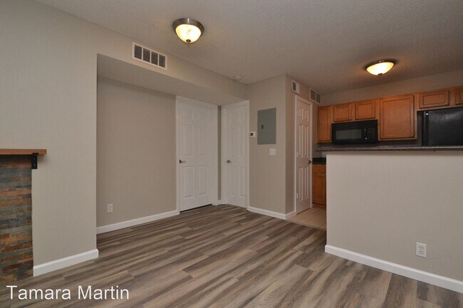 Building Photo - 1 br, 1 bath House - 325 Forestway Circle ...