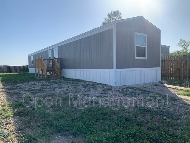 Building Photo - 3318 Cultus St