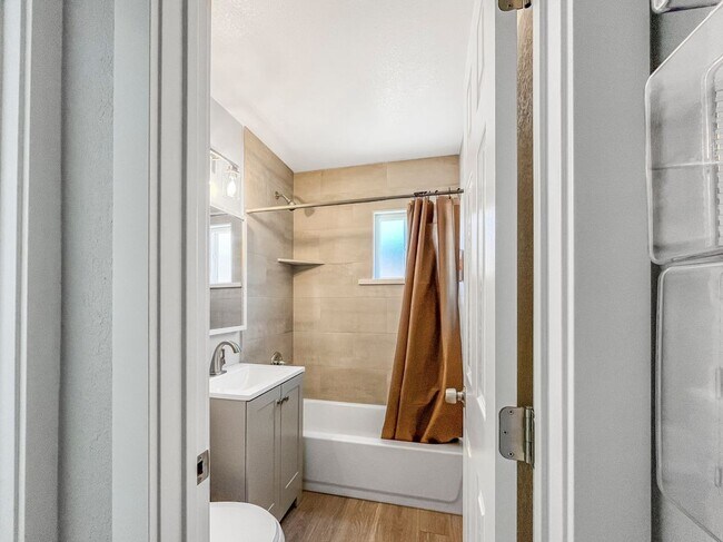 Foto del edificio - 45414 Raysack Ave