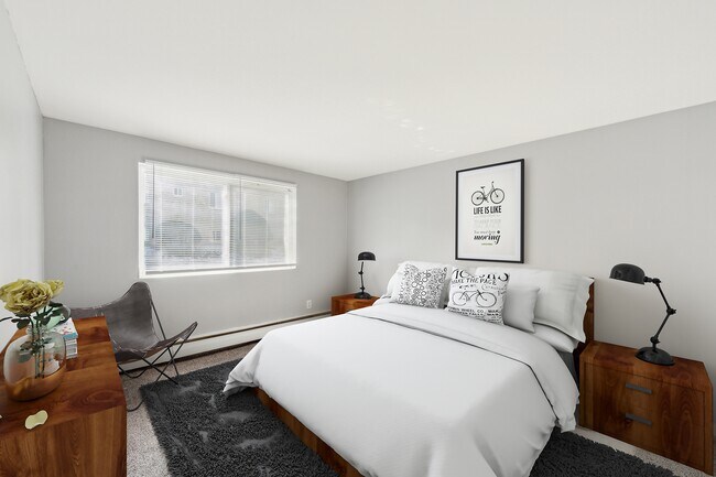 Building Photo - Green Forest Apartments