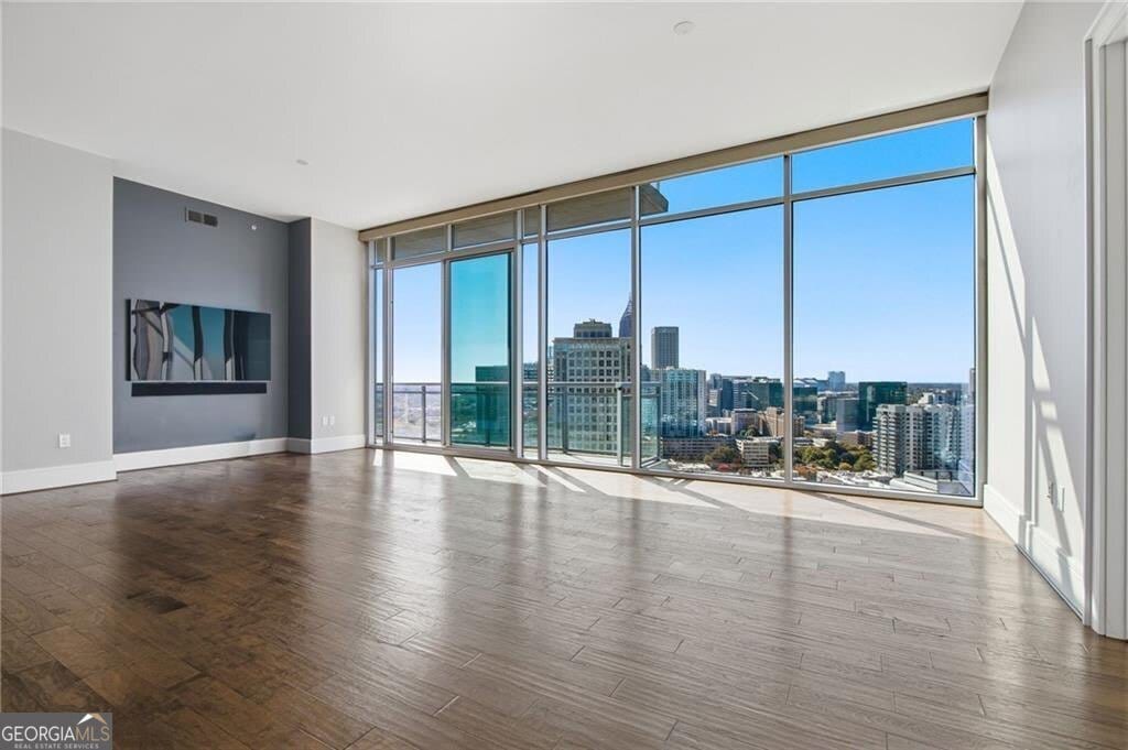 Foto principal - 1065 Peachtree St NE