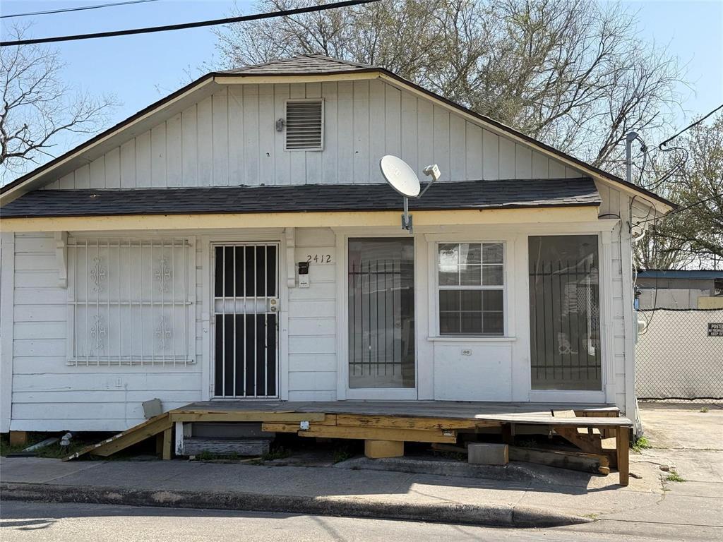 Foto principal - 2412 Fulton St