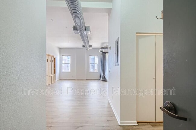 Building Photo - 2501 15th St
