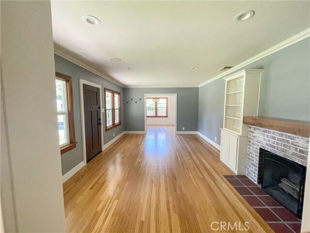 Building Photo - 1005 E Colton Ave