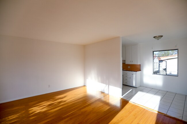 Foto del edificio - 260 S Sycamore Ave