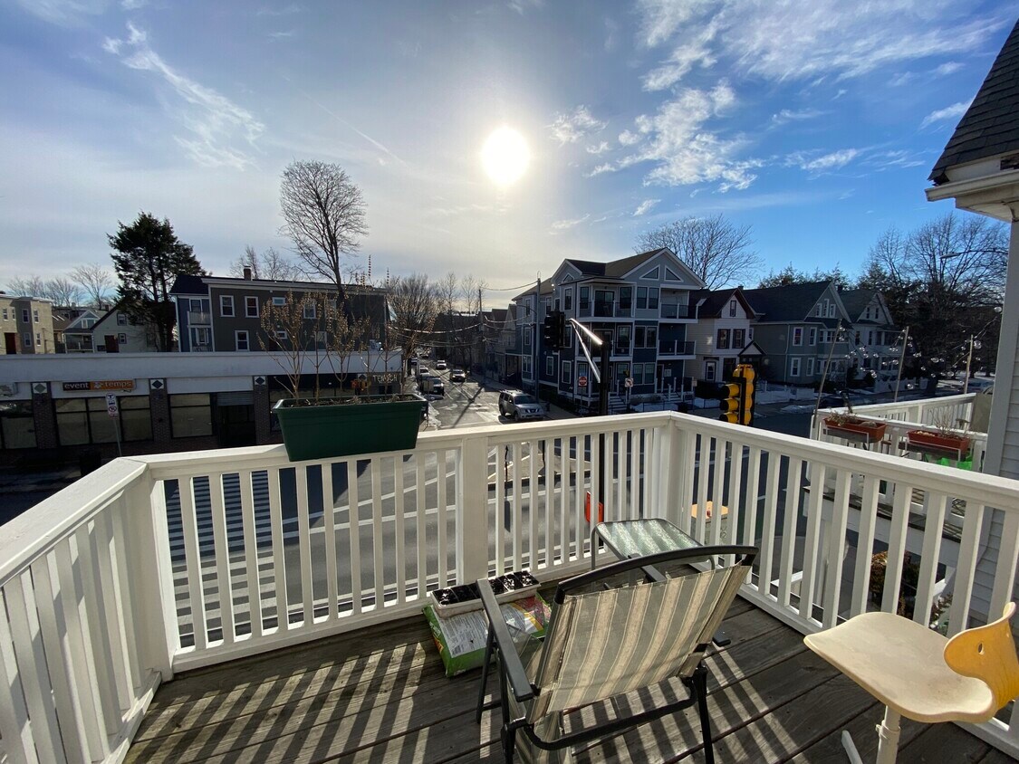 Foto principal - 381 Highland Ave
