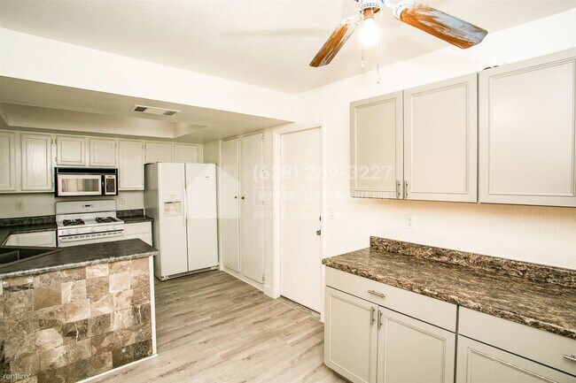 Building Photo - 3 br, 2.5 bath House - 9953 Coral Sands Dr -