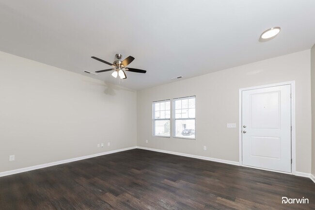 Foto del edificio - 255 Baybrook Ln