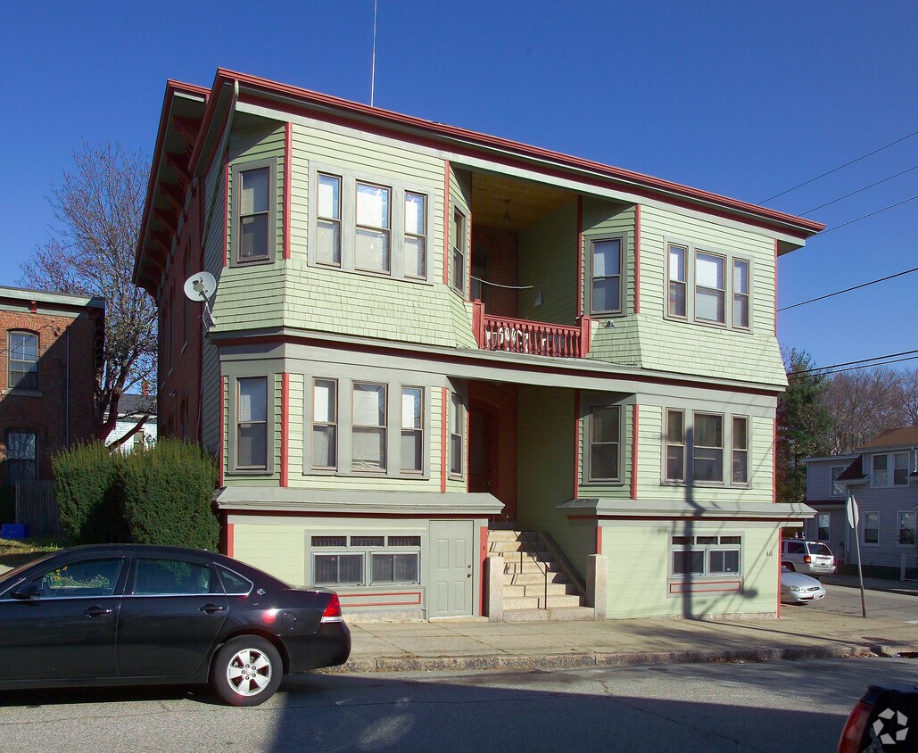 Building Photo - 610 Cherry St