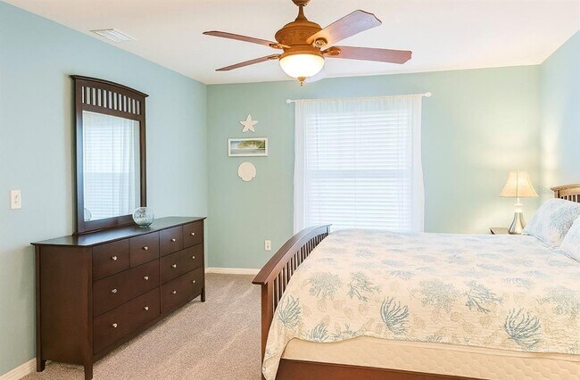 Building Photo - 1661 Palace Ct