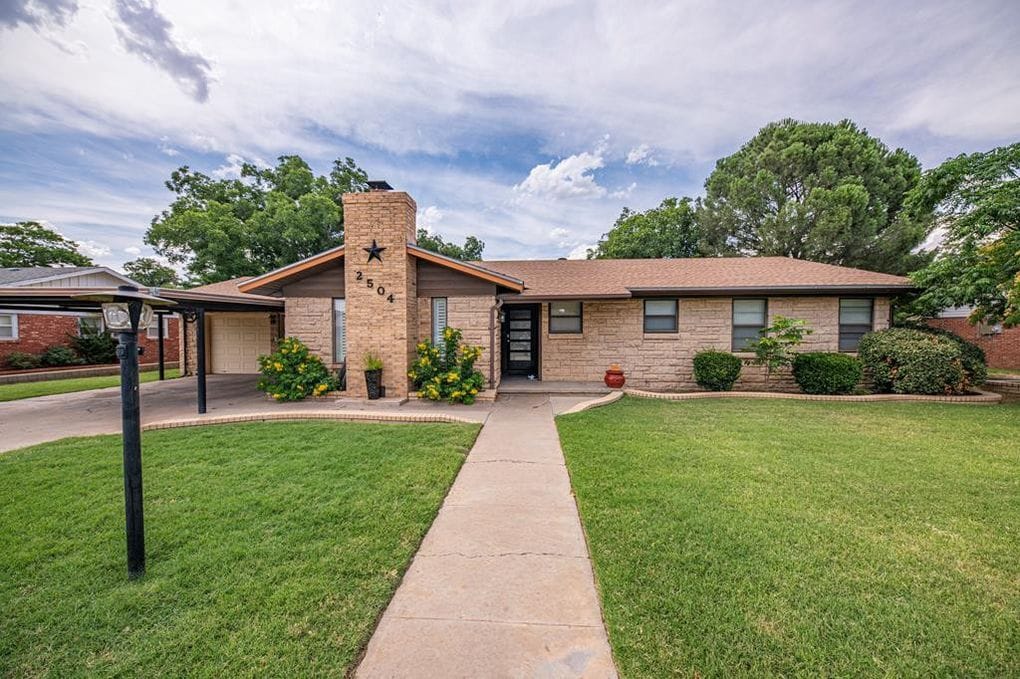 2504 Country Club Dr, Midland, TX 79701 House Rental in Midland, TX