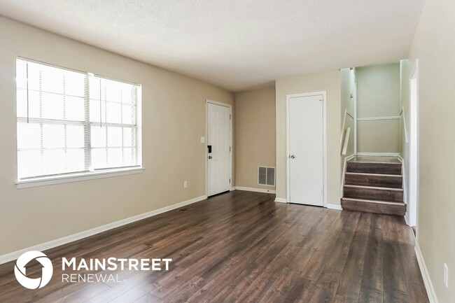 Foto del edificio - 5024 Ewell Ln