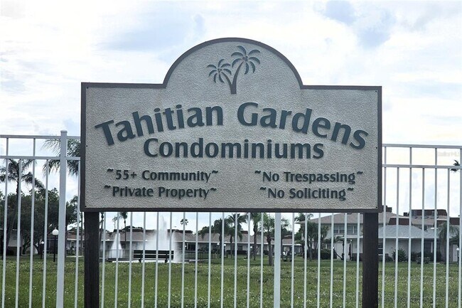 Foto del edificio - 4352 Tahitian Gardens Cir