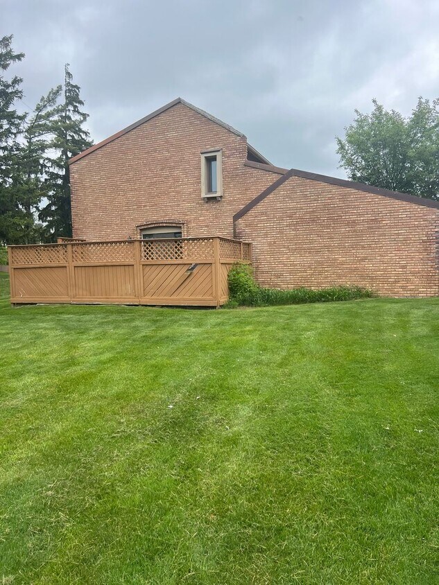 Foto del edificio - Charming 3-Bed Home in West Bloomfield –Gr...