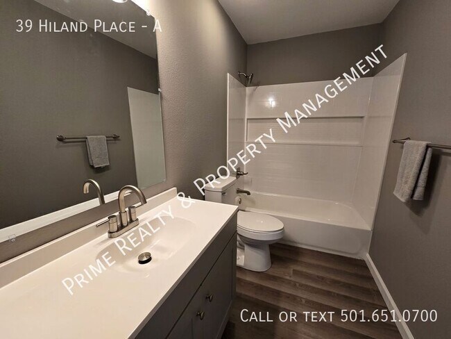 Foto del edificio - 39 Hiland Pl