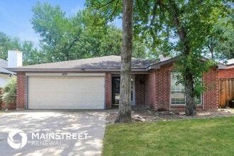 Building Photo - 1207 Cardinal Oaks Dr