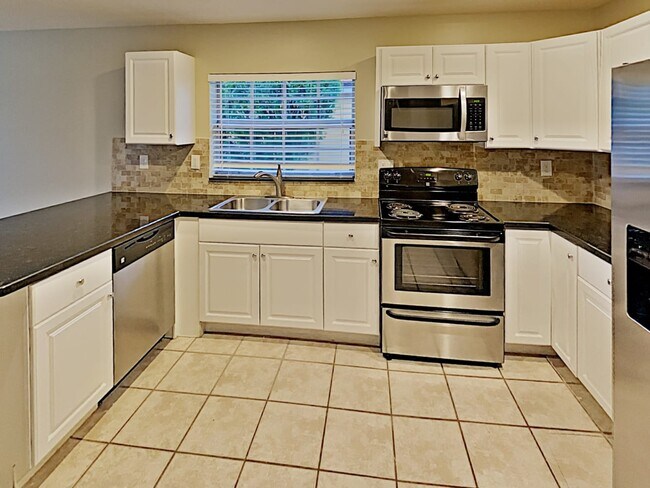 Building Photo - 18248 SW 151st Ave