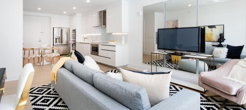 Building Photo - 30 Regency Pl